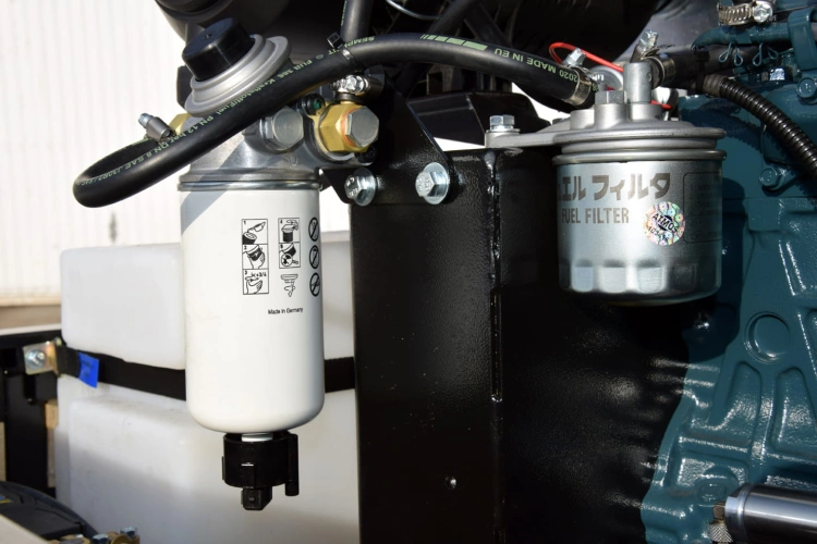 ATMOS PDK 33 sprężarka kompresor spalinowy śrubowy .jpg
