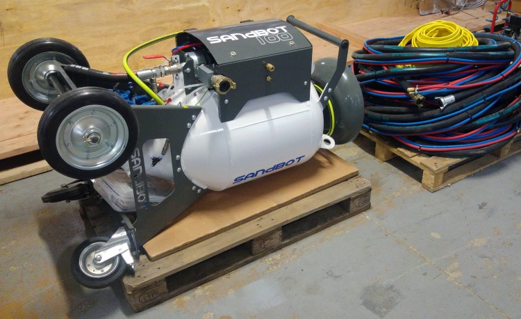 Hydropiaskarka Sandbot 200L.jpg